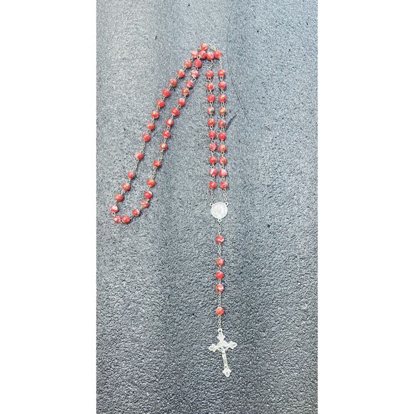 Vintage Red Bead Rosary Crucifix Pope Benedict XVI Silver Tone Catholic Prayer - Picture 6 of 11